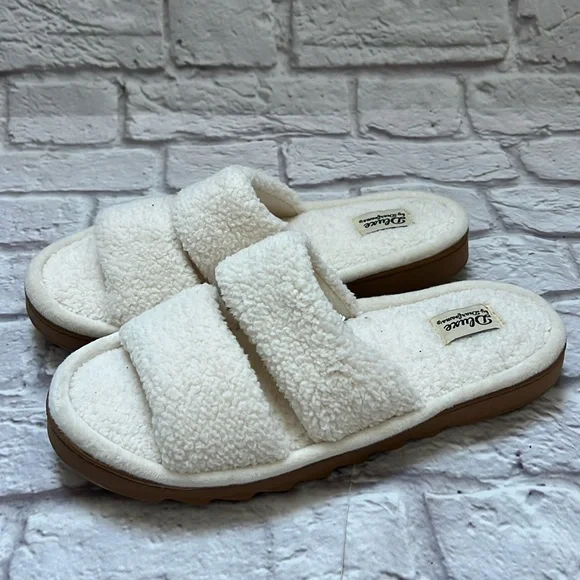 Dluxe by Dearfoams hard bottom slippers - Picture 2 of 6